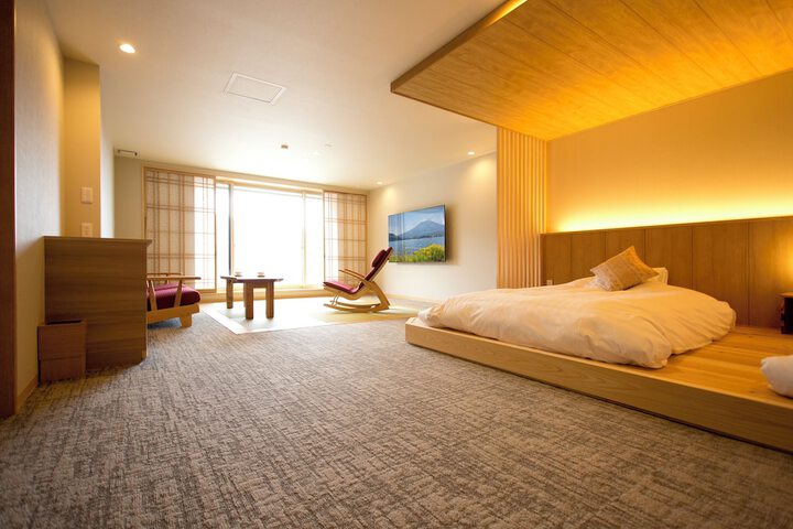 Room 5 of 48