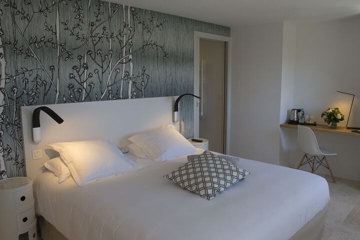 Room 10 of 71