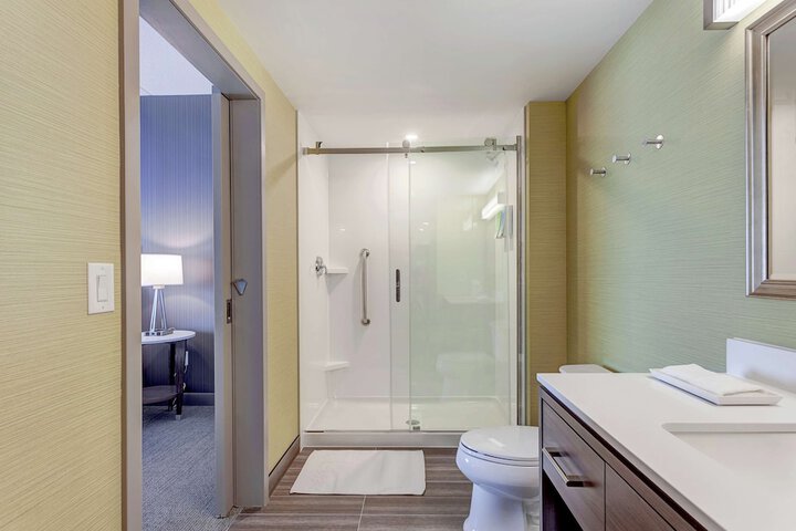 Bathroom shower