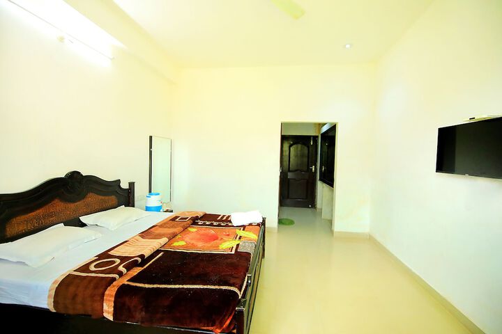 Room 7 of 48