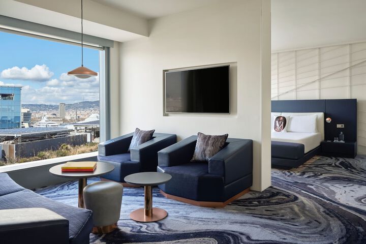 Room 21 of 246
