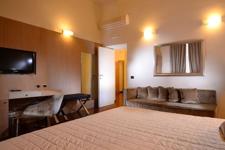 Room 18 of 39