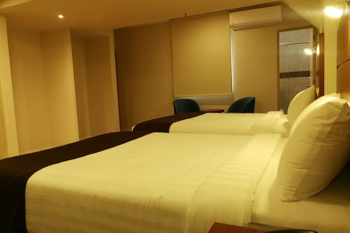 Room 3 of 47