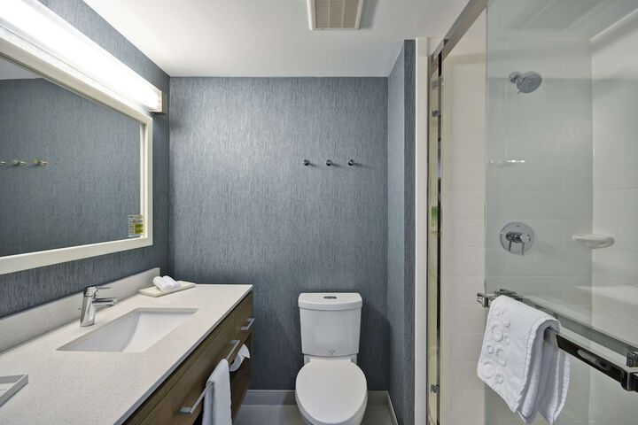 Bathroom shower