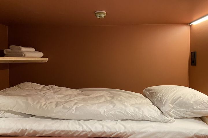 Room 12 of 69