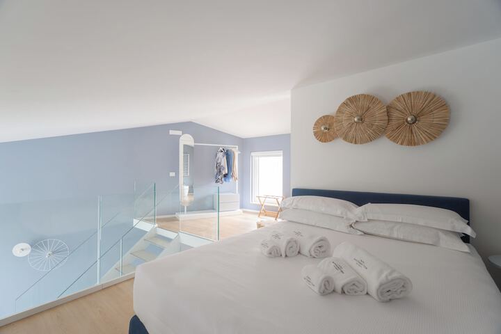 Room 41 of 182