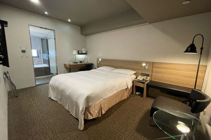Room 45 of 91