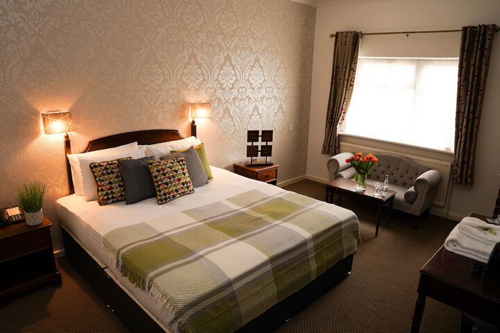 Room 13 of 35