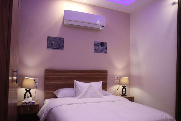 Room 12 of 63