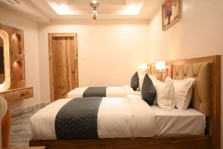 Room 21 of 53