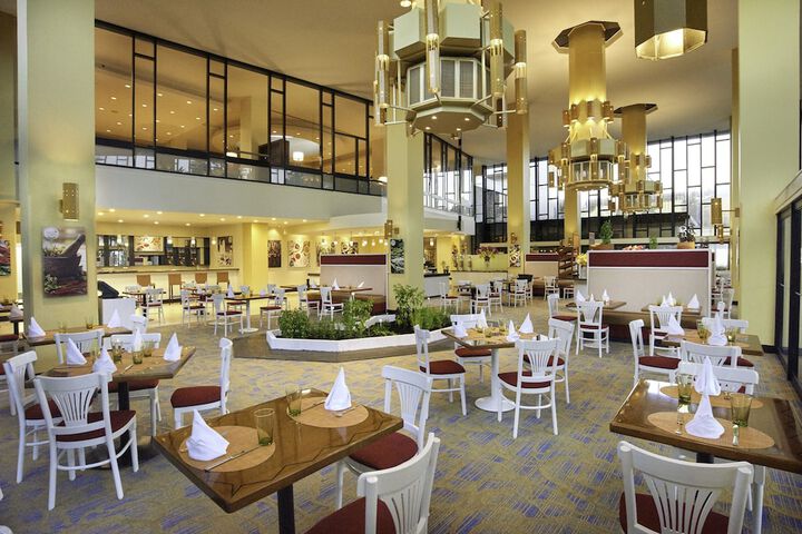 Dining 70 of 118