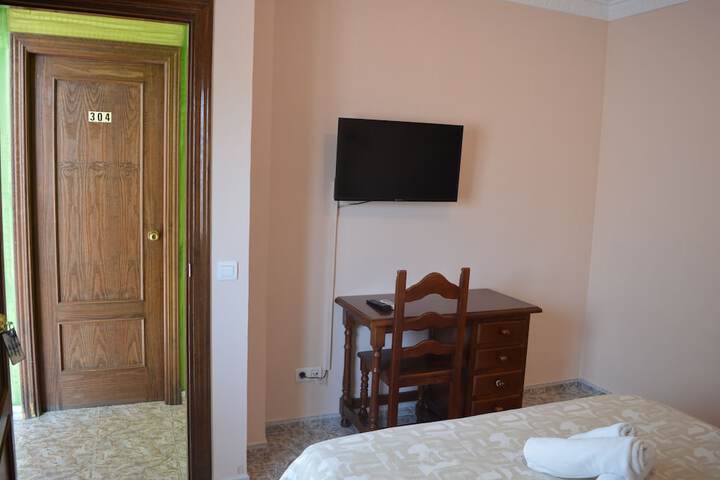 Room 16 of 43