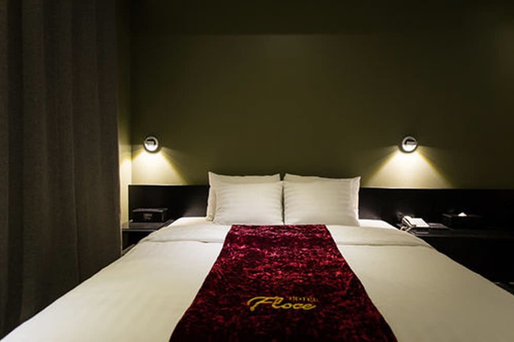 Room 15 of 69