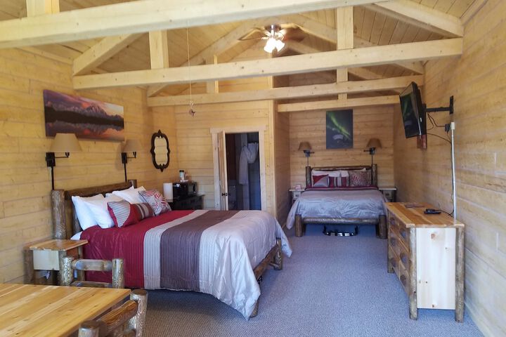 Room 5 of 77