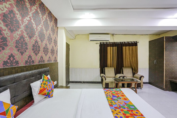 Room 6 of 23