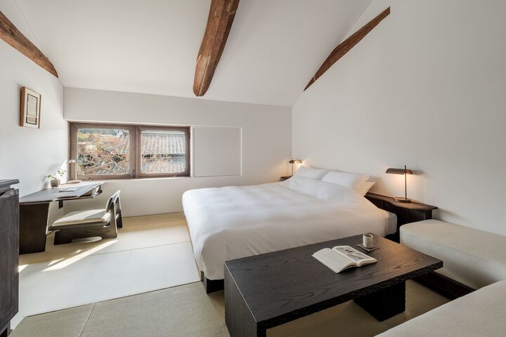Room 14 of 43