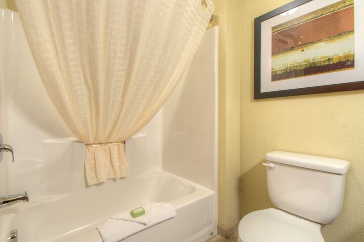 Room 32 of 55