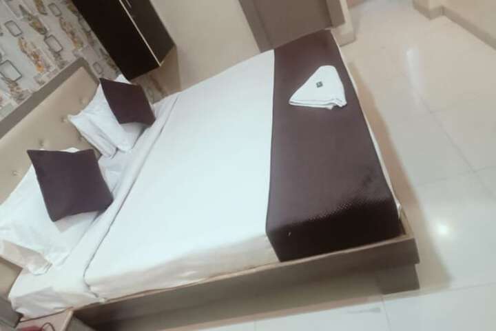 Room 16 of 88
