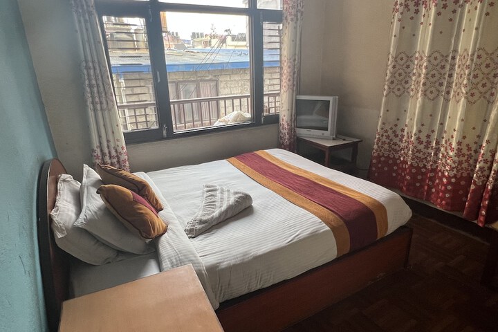 Room 8 of 52