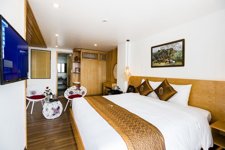 Room 15 of 43