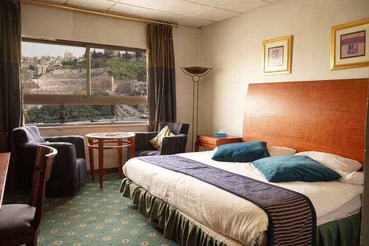 Room 4 of 49
