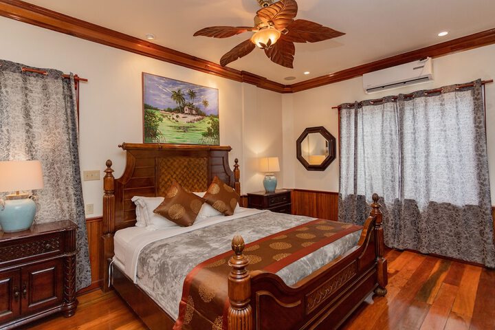 Room 14 of 272