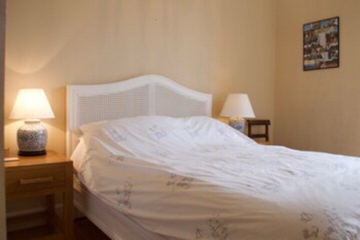 Room 16 of 19