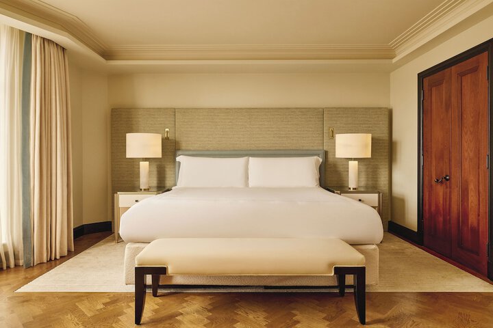 Room 35 of 126