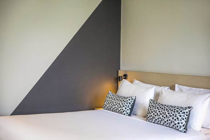 Room 8 of 45