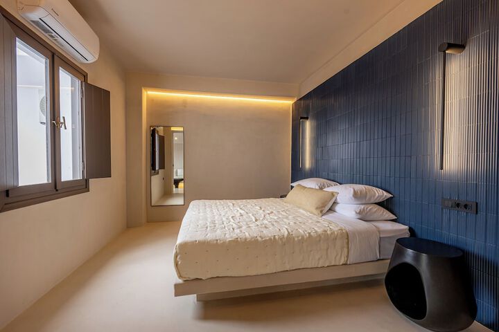 Room 35 of 117