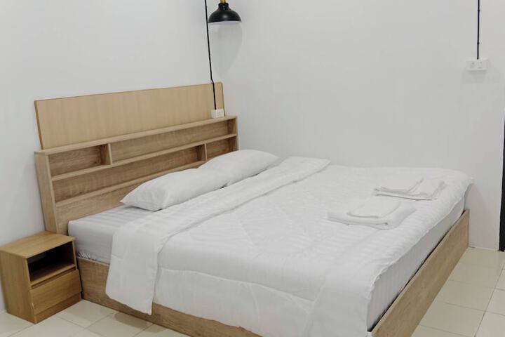 Room 2 of 17