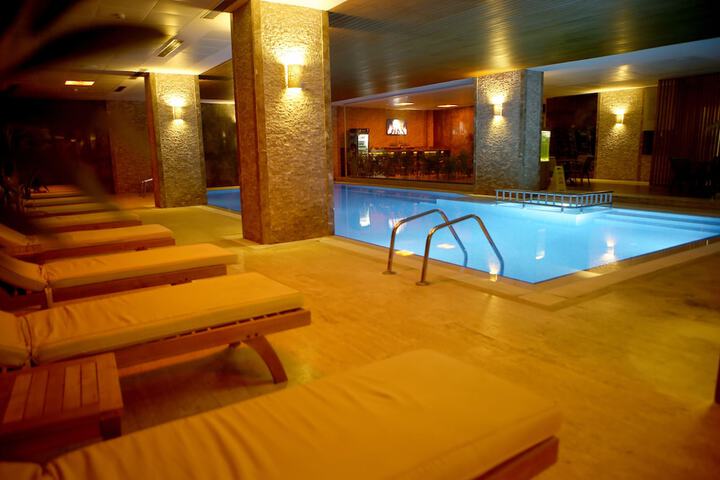 Pool 39 of 59