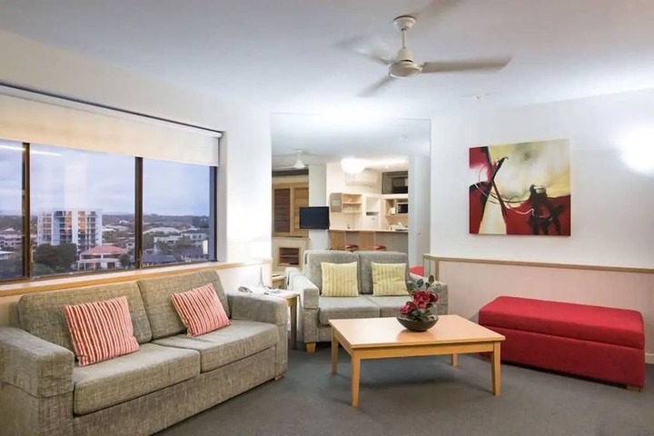 Room 34 of 60