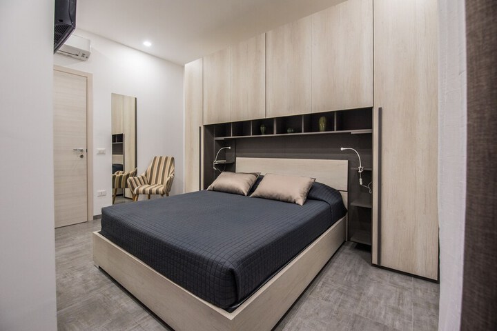 Room 11 of 53