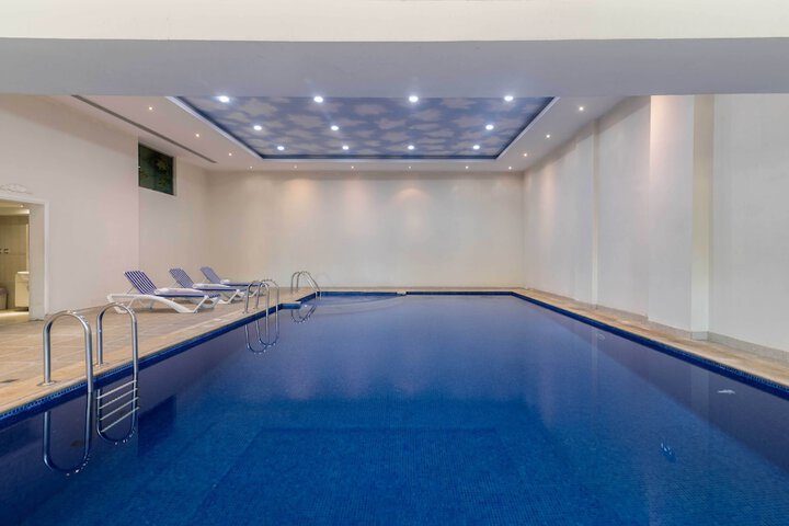 Pool 66 of 112