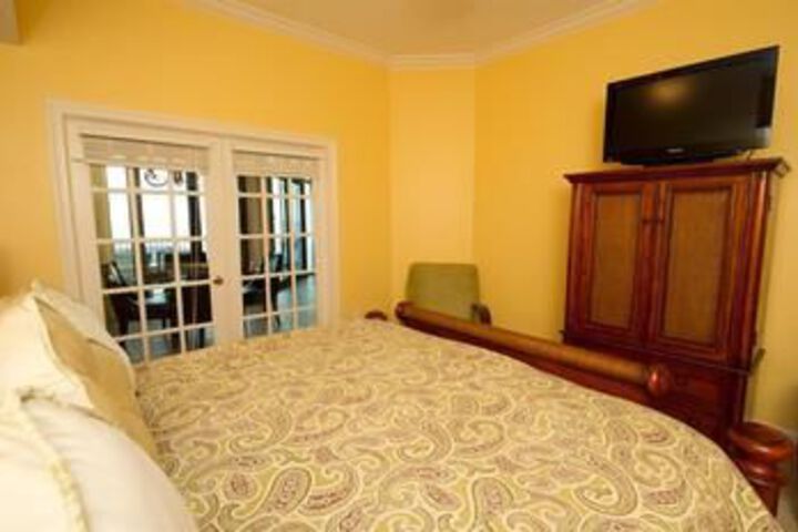 Room 27 of 56