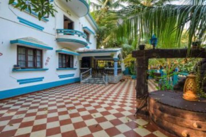 8 Stone Home Stay