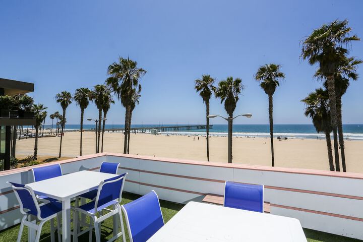 Sundeck