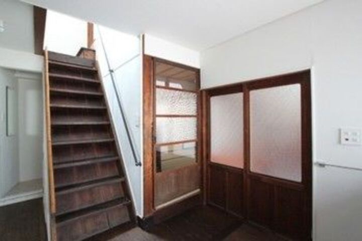 Room 9 of 21