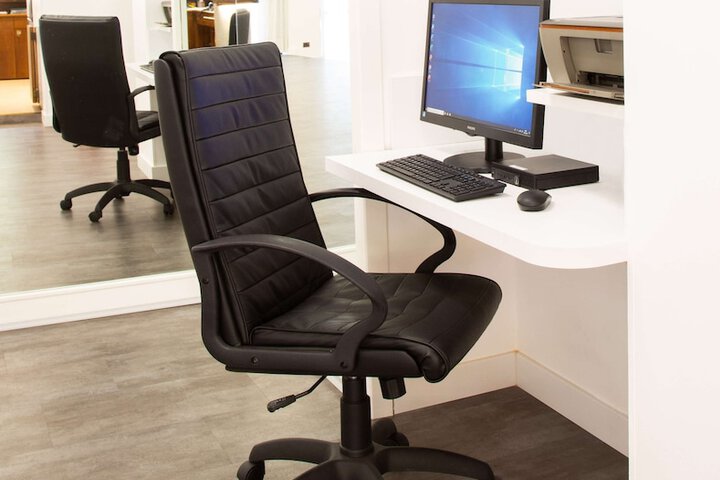 Business Center 95 of 109