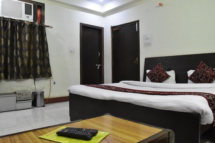 Room 3 of 19