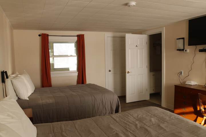 Room 9 of 26