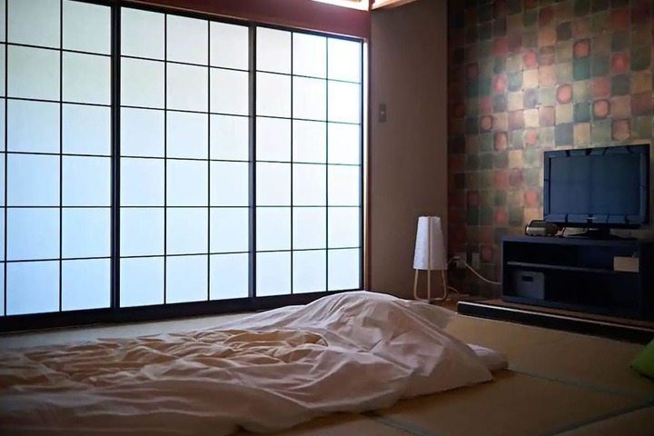 Room 13 of 49