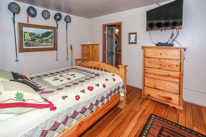 Room 10 of 21
