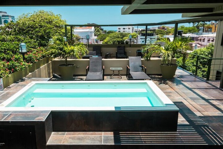 Pool 44 of 72