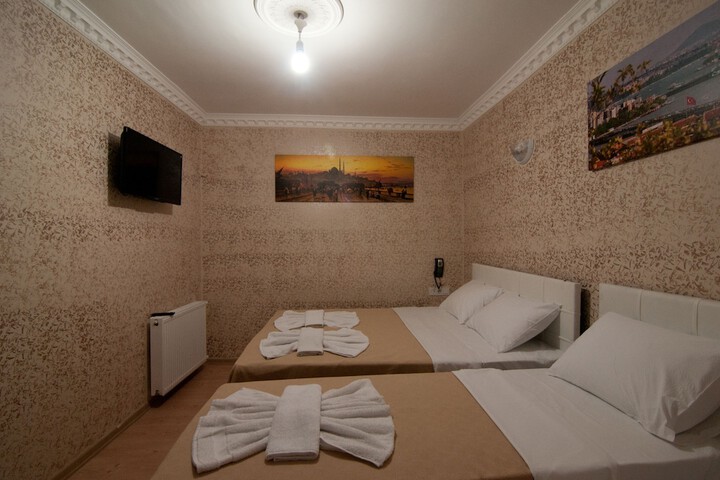 Room 15 of 22