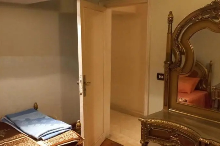 Room 4 of 21