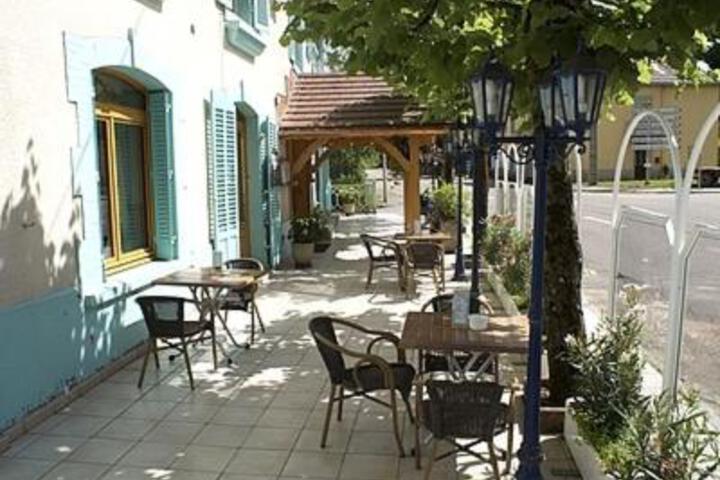 HOTEL DE PARIS