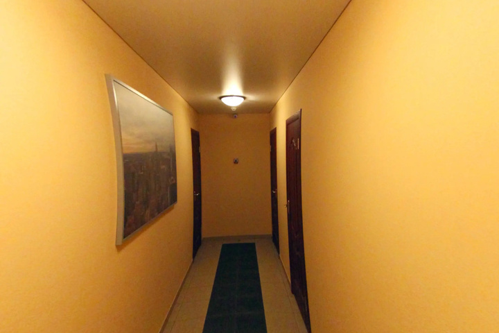 Room 10 of 11