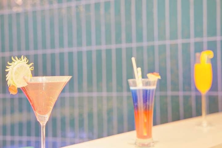 Lounge 95 of 117
